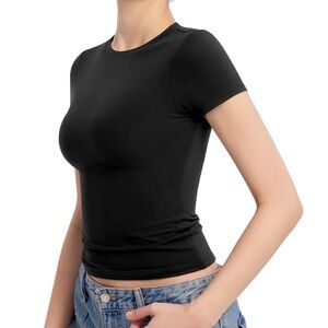 PUMIEY Crew Neck Short Sleeve T-Shirt - Black
